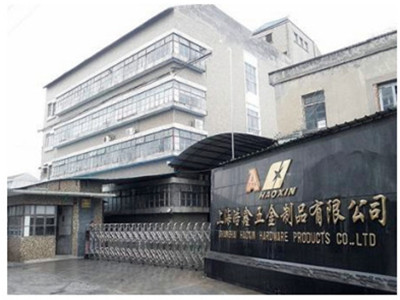 台正立式炮塔铣床